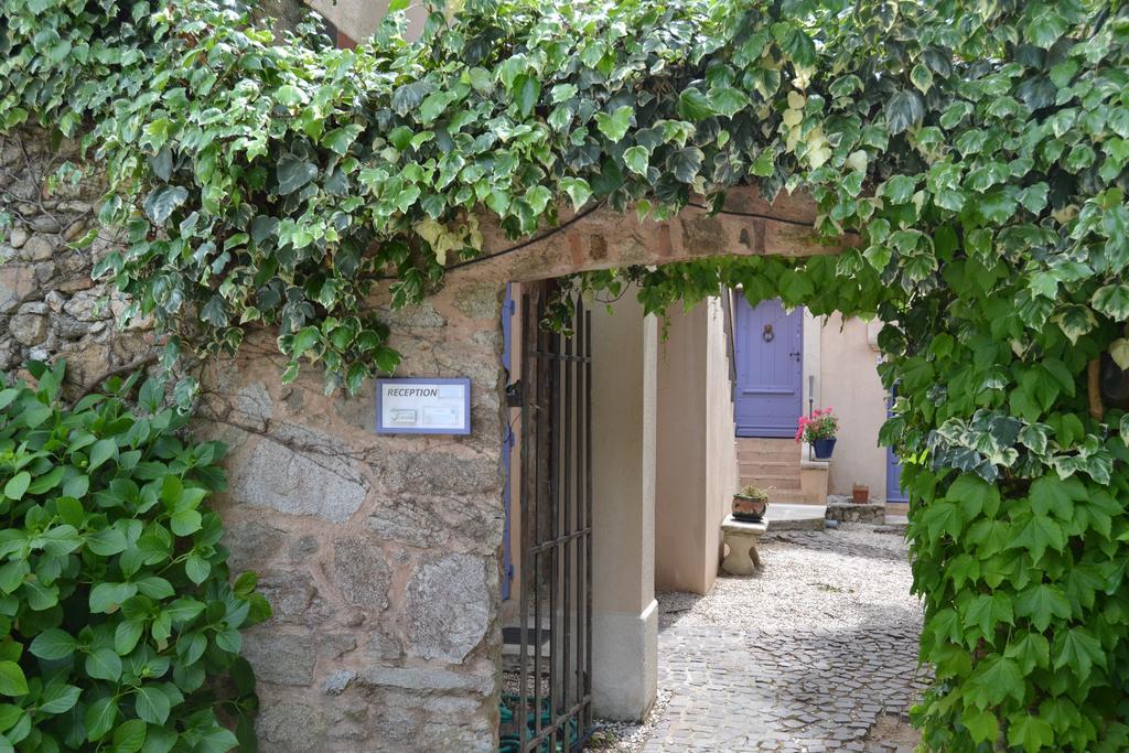 Le Mazet Des Mures *