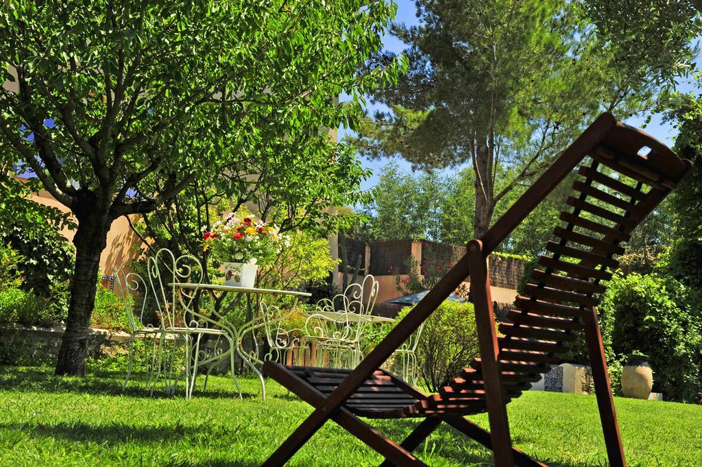 Bed & Breakfast Le Mazet Des Mures Grimaud