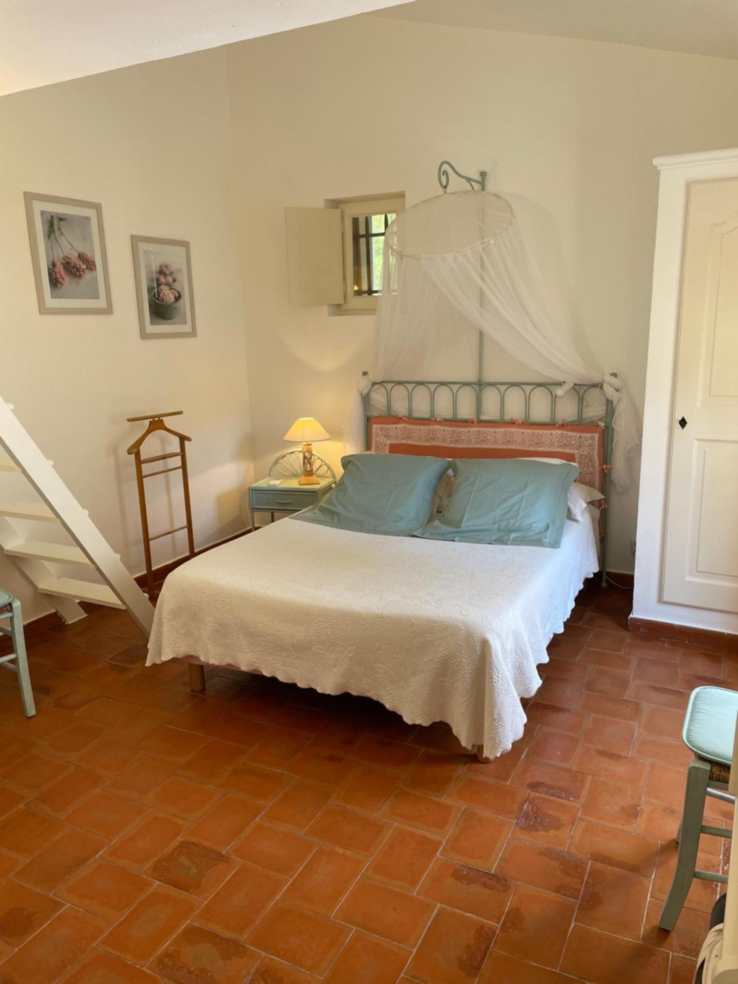 Le Mazet Des Mures Bed & Breakfast *
