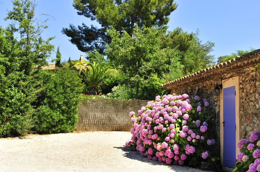 Le Mazet Des Mures Bed & Breakfast Grimaud